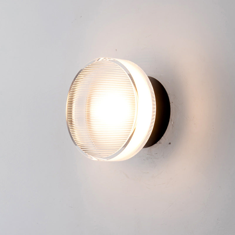 Contemporary Mini Bowl Metal Wall Lamp In Black And Gold
