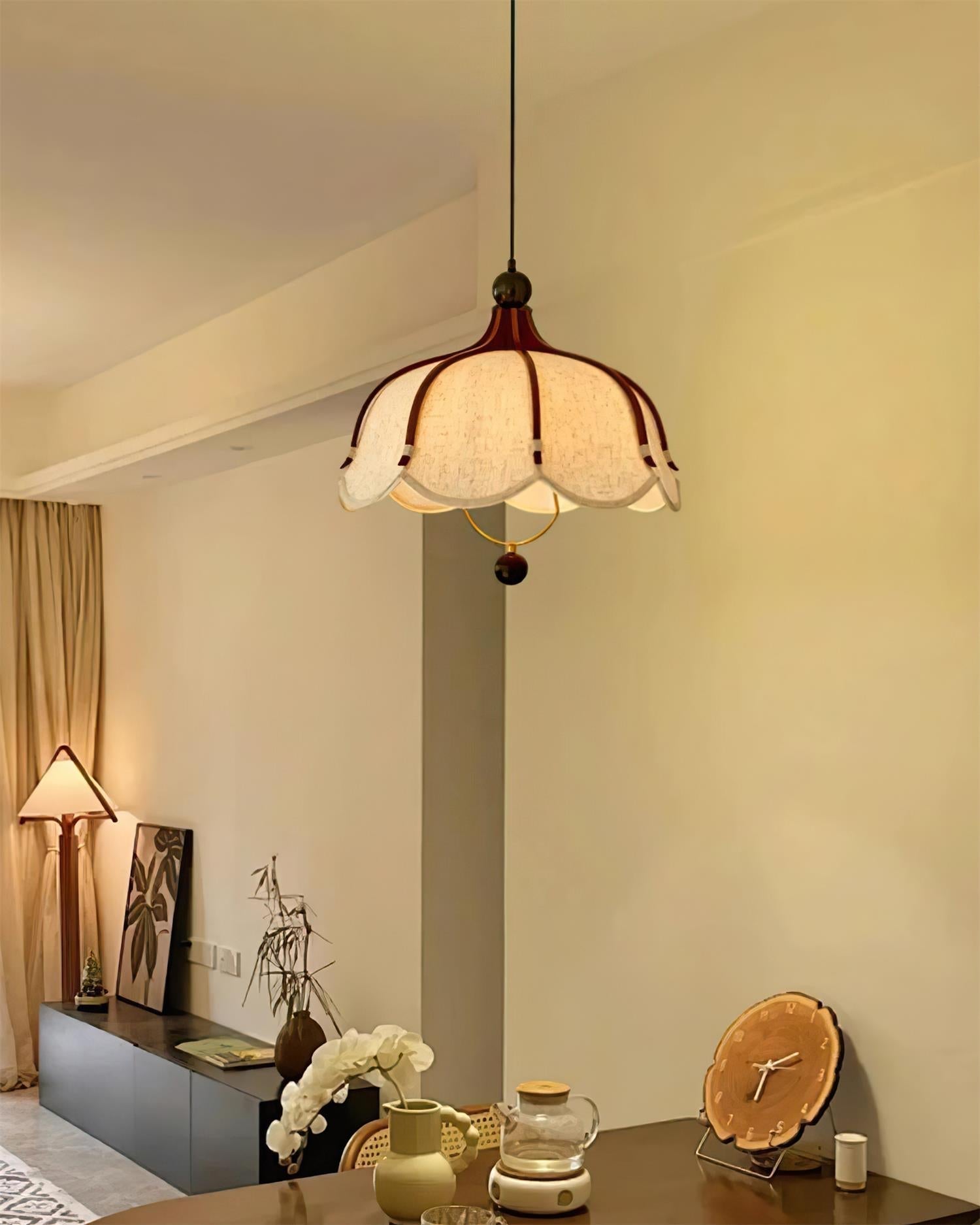 Antique Style Fabric Pendant Light With Warm Glow