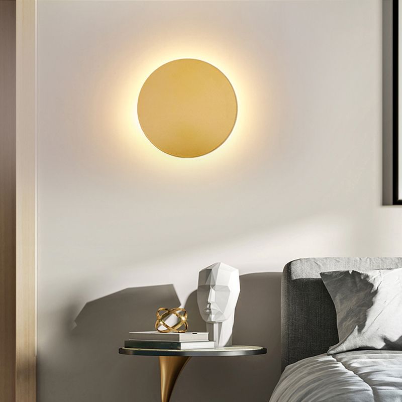 Minimalist Metal Round Wall Lamp For Living Room Or Bedroom