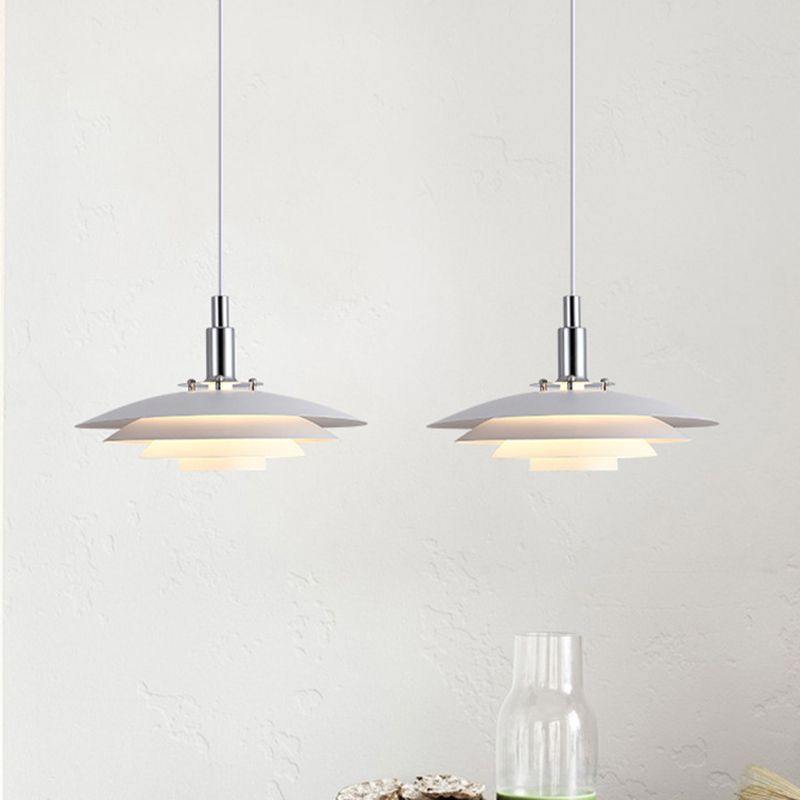 Disc Shaped Metal Pendant Light For Ambient Dining