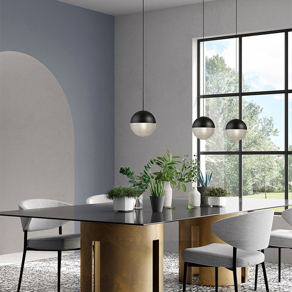 Vintage Pendant Light for Warm Ambience in Black and Gold