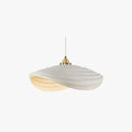 Suspension Ripple Wabi-Sabi: Lumière Minimaliste en Métal et Résine