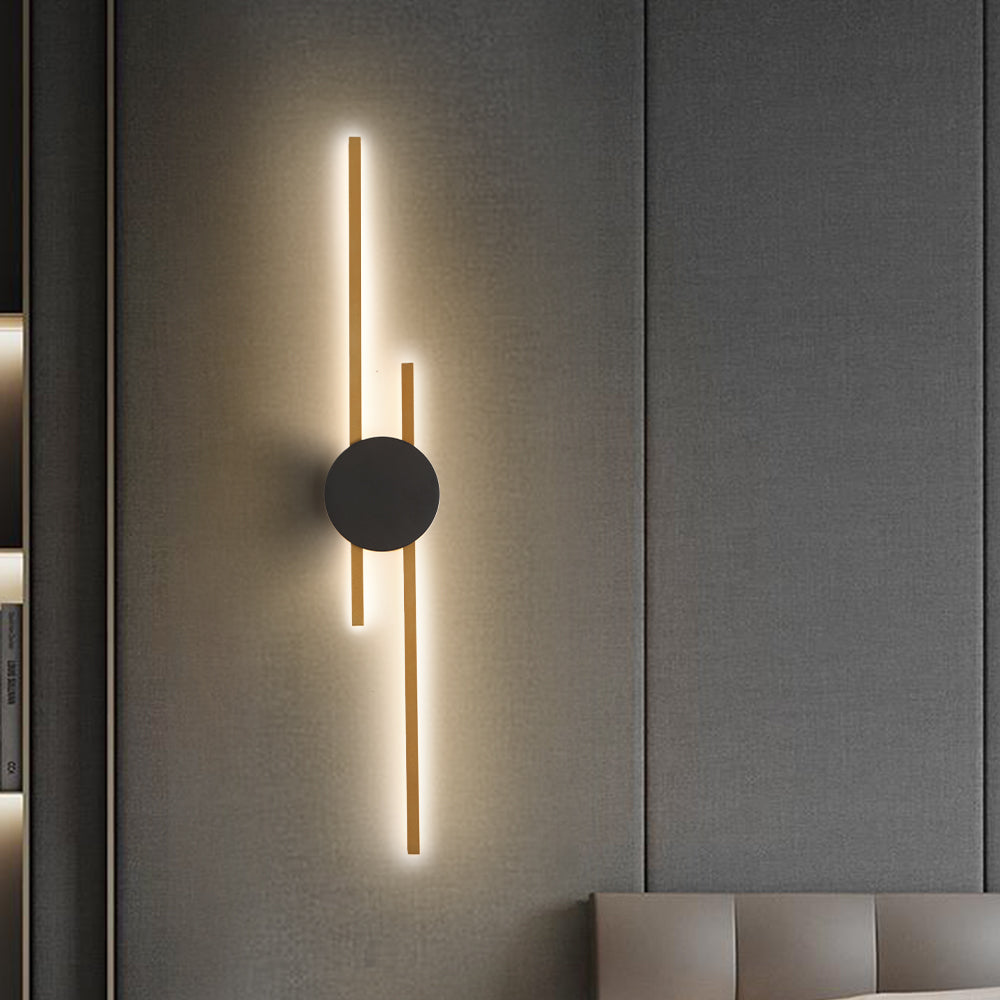 Modern Linear Metal Wall Light With Dual Finishes And Warm White Light
