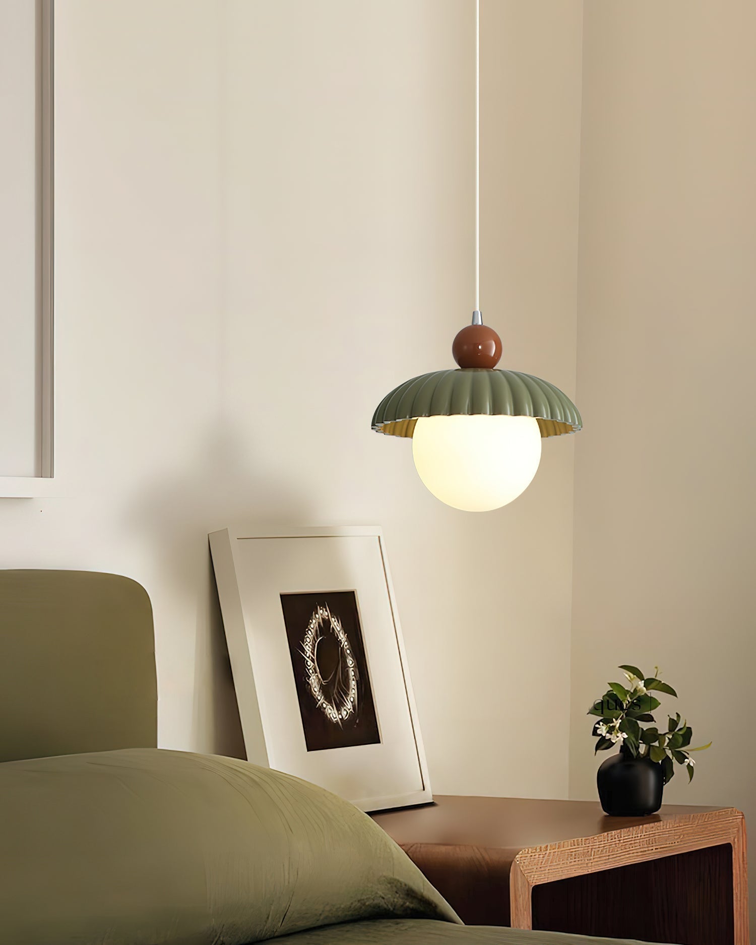 Retro Glass Shade Pendant Lamp for Ambient Glow