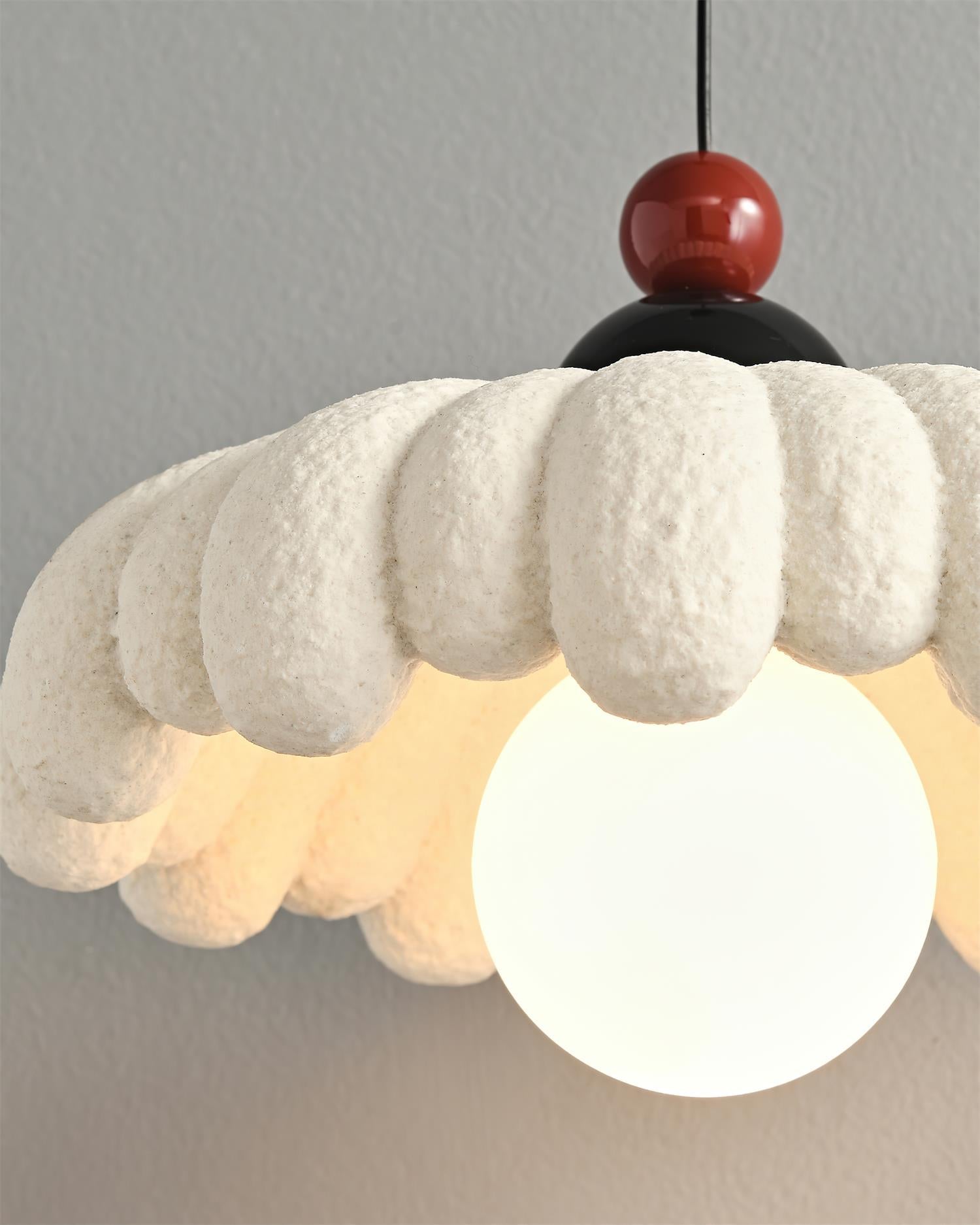 Three Head Resin Pendant Light for Ambient Glow