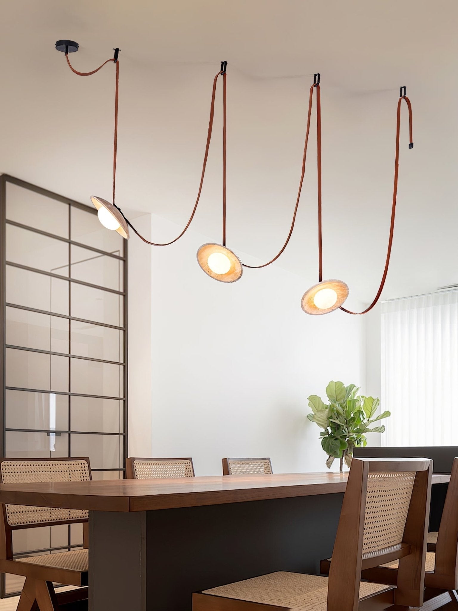 Travertine Pendant Light Cluster For Subtle Ambience